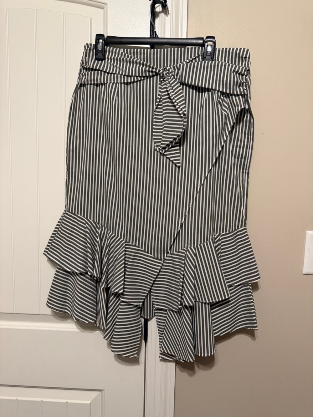 Striped Ruffle Wrap Skirt in Gray and White